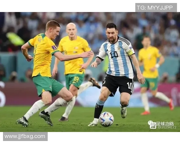 足球球星精彩耍球技巧大揭秘，盘点最炫酷的个人表演与花式技巧